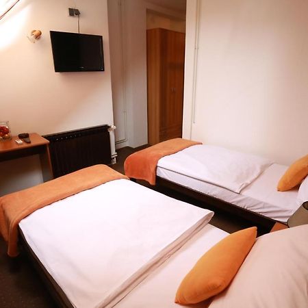 Rustika Sobe Bed and Breakfast Osijek Eksteriør billede