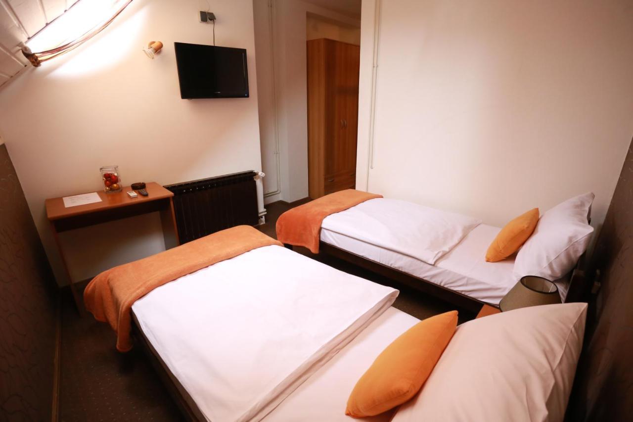 Rustika Sobe Bed and Breakfast Osijek Eksteriør billede