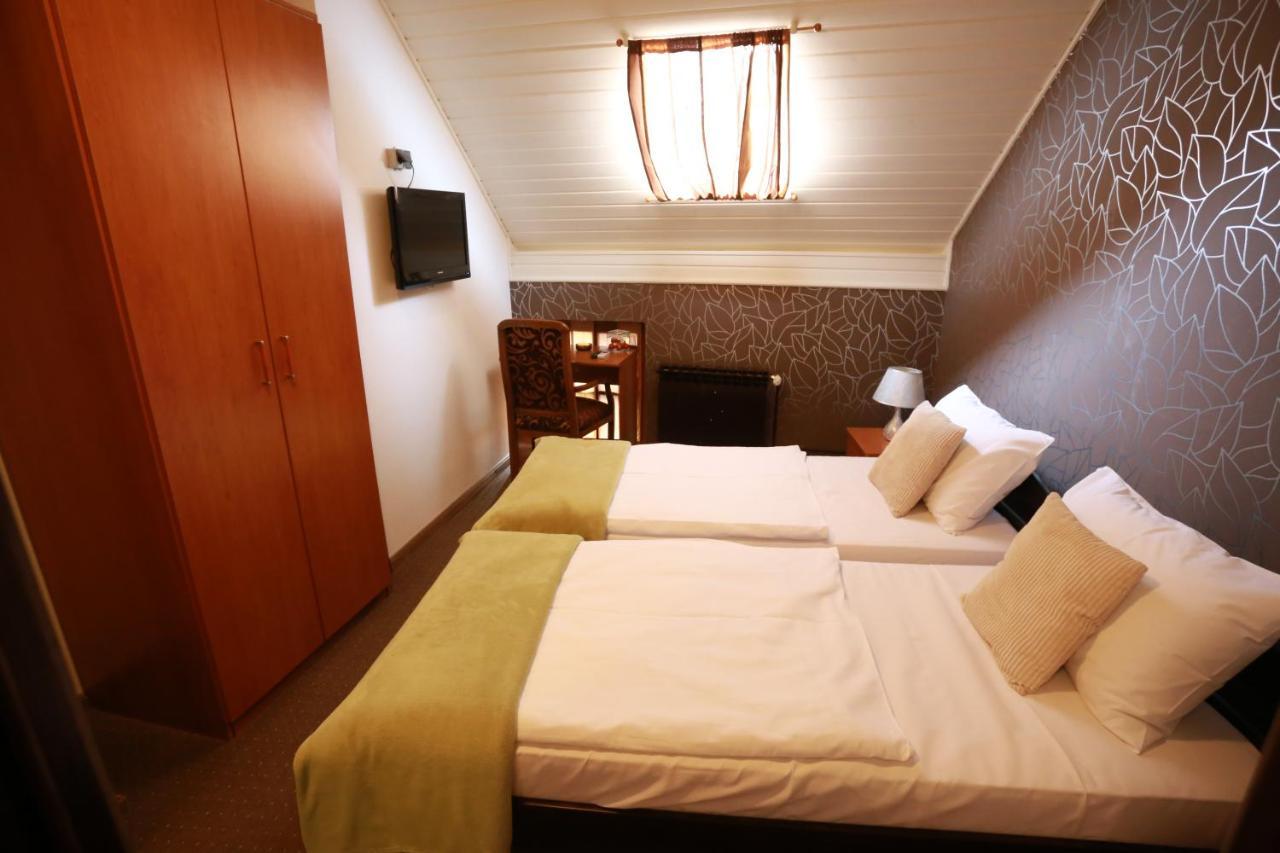 Rustika Sobe Bed and Breakfast Osijek Eksteriør billede