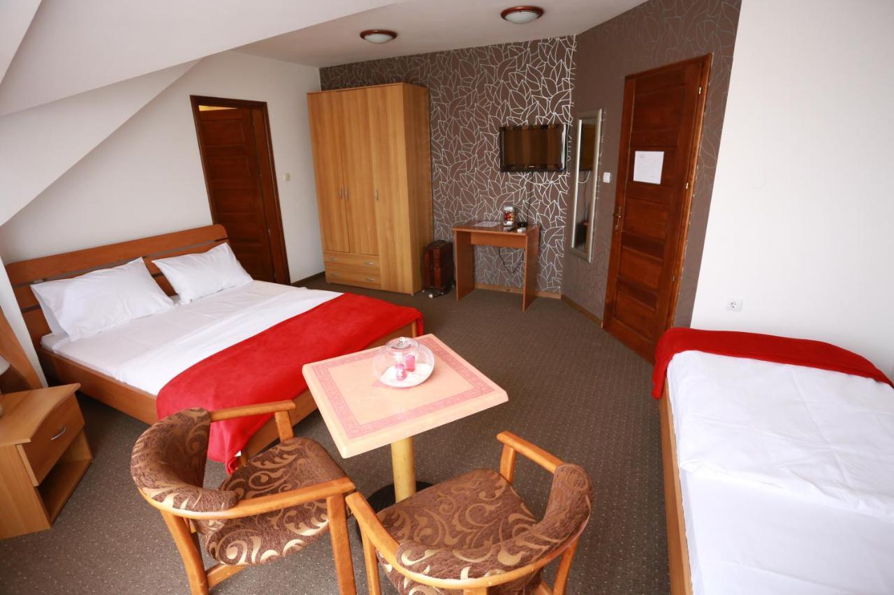 Rustika Sobe Bed and Breakfast Osijek Eksteriør billede