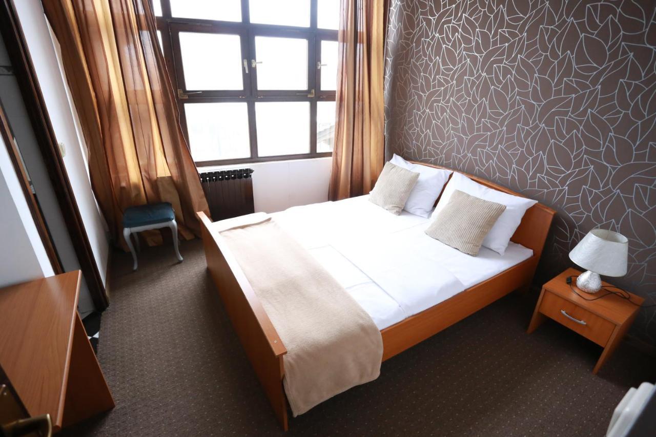 Rustika Sobe Bed and Breakfast Osijek Eksteriør billede